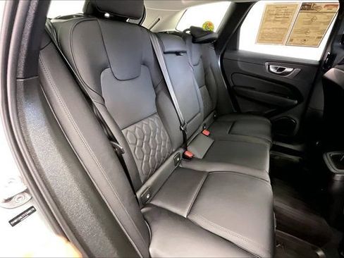 Used 2026 Volvo XC60 B5 Plus w/ Climate Package PRO AWD/4WD image 18