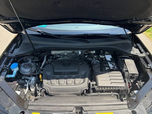 Used 2024 Volkswagen Tiguan SE AWD/4WD image 20
