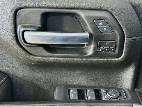 Used 2020 Chevrolet Silverado 1500 LTZ image 19