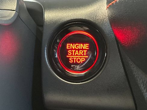 Certified 2025 Honda HR-V Sport image 22