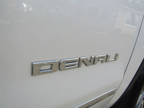 Used 2017 GMC Sierra 1500 Denali AWD/4WD image 9