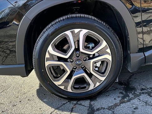 Certified 2025 Subaru Ascent Limited image 17