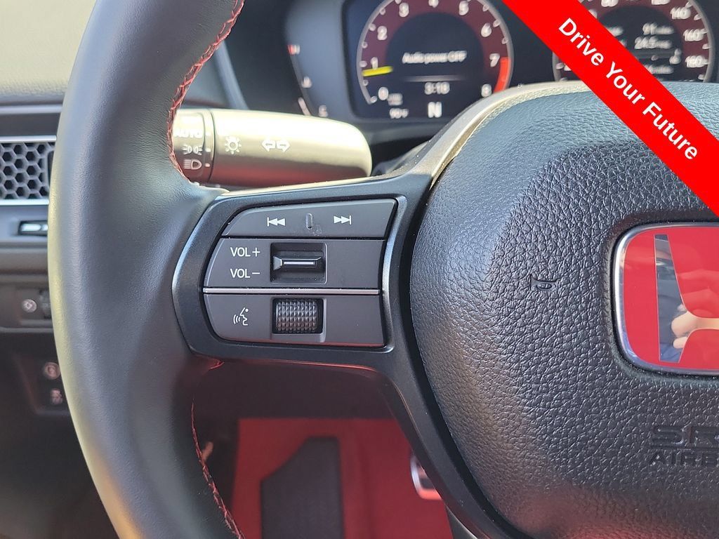 Used 2025 Honda Civic Type R image 7