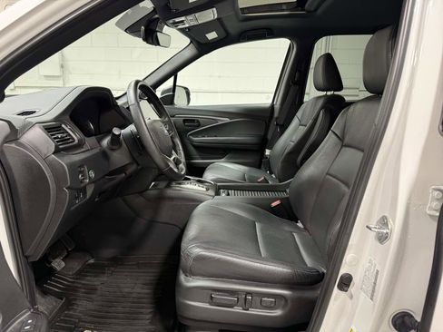 Used 2023 Honda Passport EX-L image 9