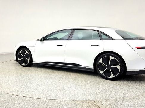 Used 2023 Lucid Air Touring image 7