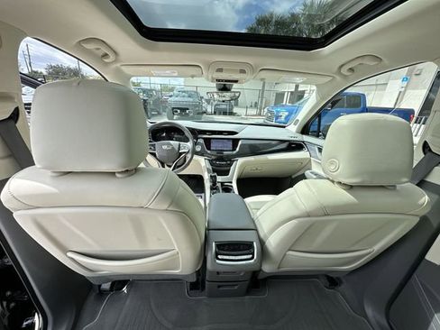Used 2023 Cadillac XT6 Premium Luxury w/ Technology Package image 32