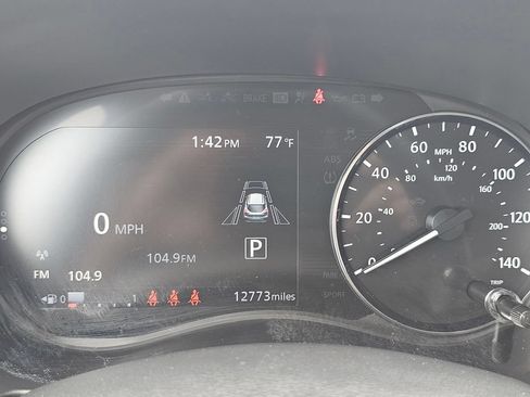 Used 2024 Nissan Kicks SV FWD image 16