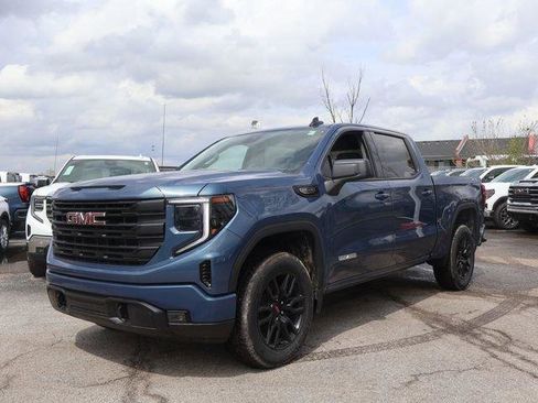New 2026 GMC Sierra 1500 Elevation image 3