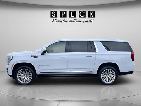 New 2026 GMC Yukon XL Denali w/ Sun & Power Step Package AWD/4WD image 2