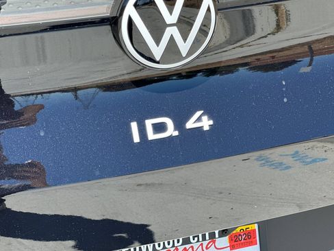 Used 2024 Volkswagen ID.4 2WD image 28