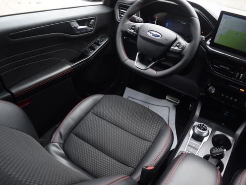 Used 2023 Ford Escape ST-Line w/ Tech Pack #1 image 2