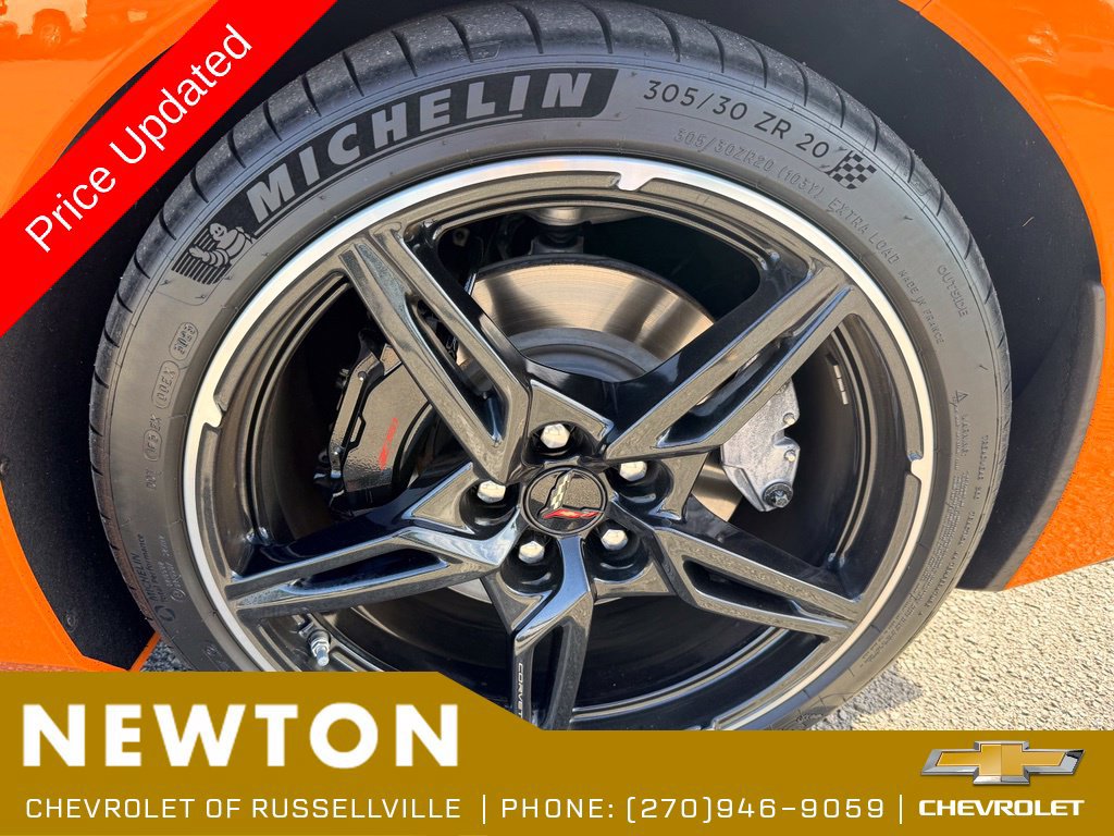 Used 2024 Chevrolet Corvette Stingray Preferred Conv w/ Z51 Performance Package RWD image 29