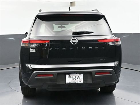 Used 2024 Nissan Pathfinder SV w/ Lighting Package (N92) image 39