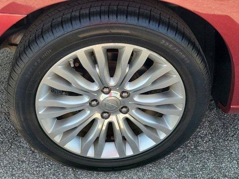 Used 2013 Chrysler 200 Limited FWD image 7