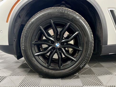 Used 2023 BMW X5 sDrive40i w/ Premium Package image 11
