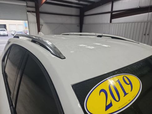 Used 2019 Chevrolet Equinox Premier w/ Premier Redline Edition image 16