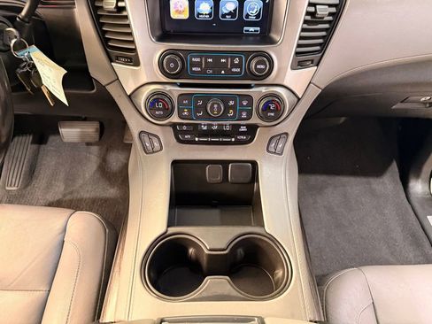 Used 2020 Chevrolet Tahoe LT image 24