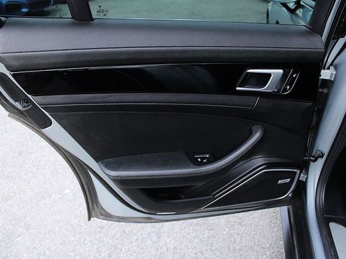 Used 2018 Porsche Panamera 4 AWD/4WD image 14