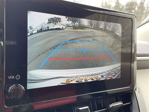 Used 2023 Toyota Corolla LE image 28