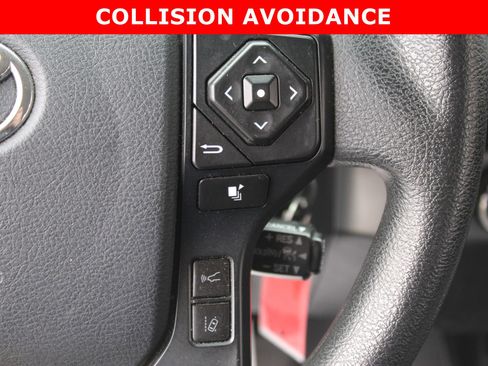 Used 2020 Toyota Tacoma SR image 16