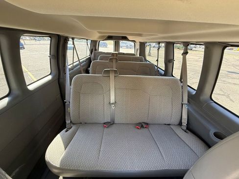 Used 2017 Chevrolet Express 3500 LT w/ LT Preferred Equipment Group image 20