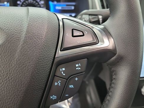 Used 2024 Ford Edge SEL w/ Convenience Package AWD/4WD image 25
