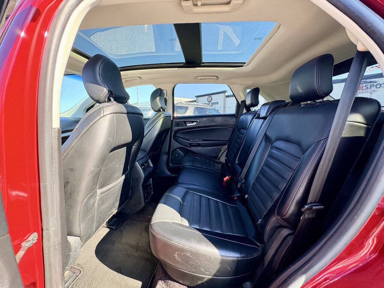 Used 2017 Ford Edge SEL w/ Equipment Group 201A AWD/4WD image 23