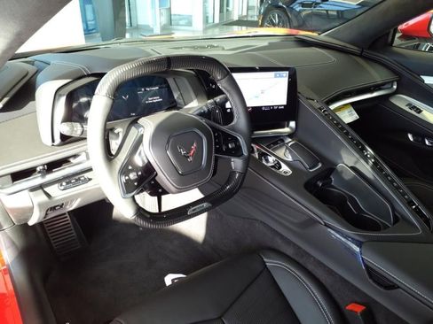 Used 2023 Chevrolet Corvette Z06 w/ Z07 Performance Package RWD image 4