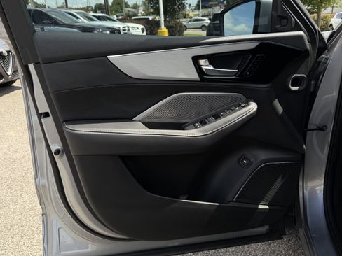 Used 2024 Acura MDX w/ Technology Package FWD image 14