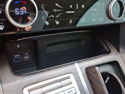 Used 2024 Genesis GV80 3.5T Prestige Signature image 27