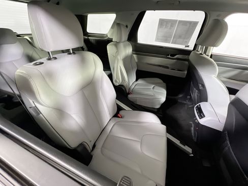 Used 2023 Hyundai Palisade SEL w/ Premium Package image 28