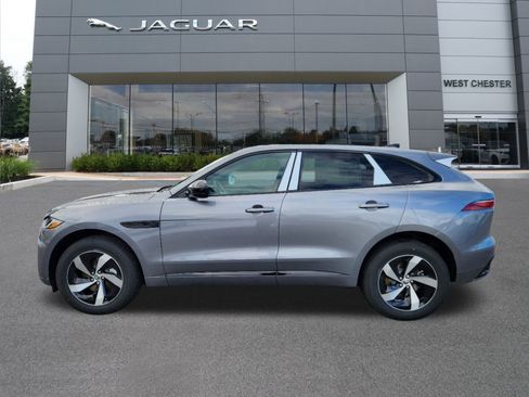 Used 2025 Jaguar F-PACE R-Dynamic S image 3