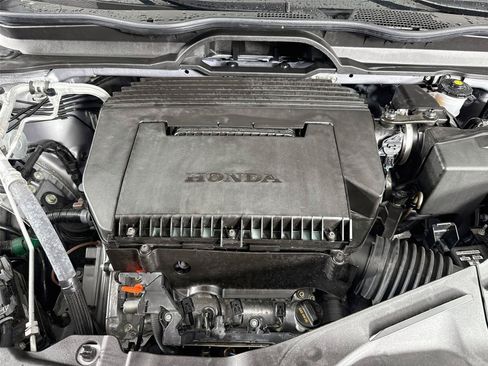 Used 2025 Honda Pilot EX-L image 31