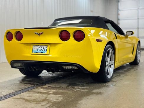 Used 2006 Chevrolet Corvette Convertible w/ Preferred Equipment Group RWD image 5