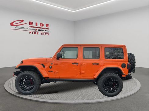 New 2025 Jeep Wrangler Unlimited Sahara w/ Safety Group AWD/4WD image 32