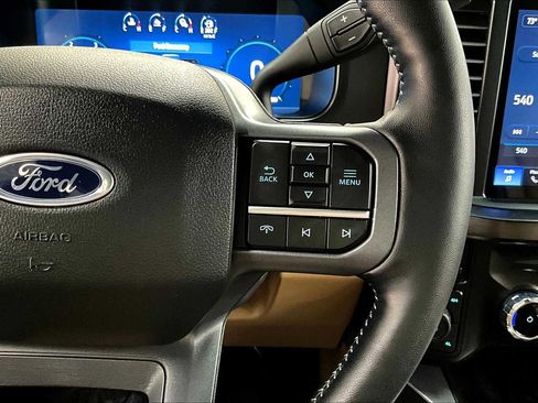 Used 2024 Ford F350 Lariat image 22