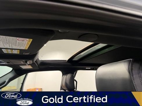 Certified 2026 Ford F450 Platinum w/ FX4 Off-Road Package AWD/4WD image 18