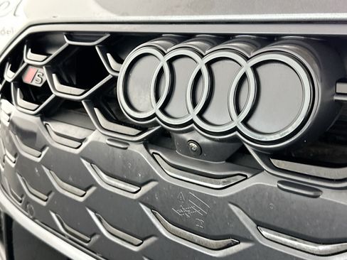 Used 2025 Audi S5 Premium Plus w/ Premium Plus Package AWD/4WD image 34