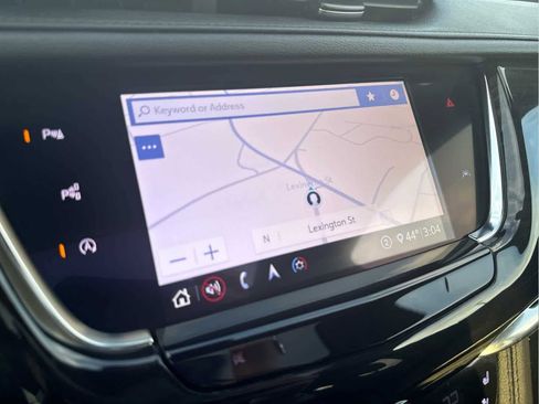 Used 2020 Cadillac XT6 Premium Luxury image 15