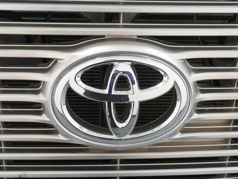 Used 2012 Toyota Tundra Limited w/ Memory Pkg image 14