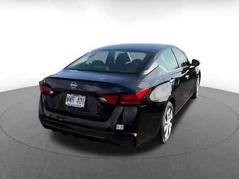 Used 2023 Nissan Altima 2.5 S FWD image 14