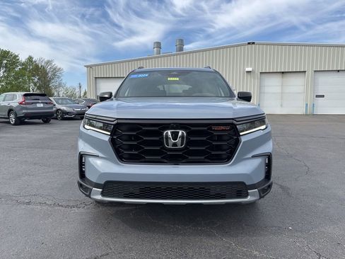 Certified 2024 Honda Pilot TrailSport image 2