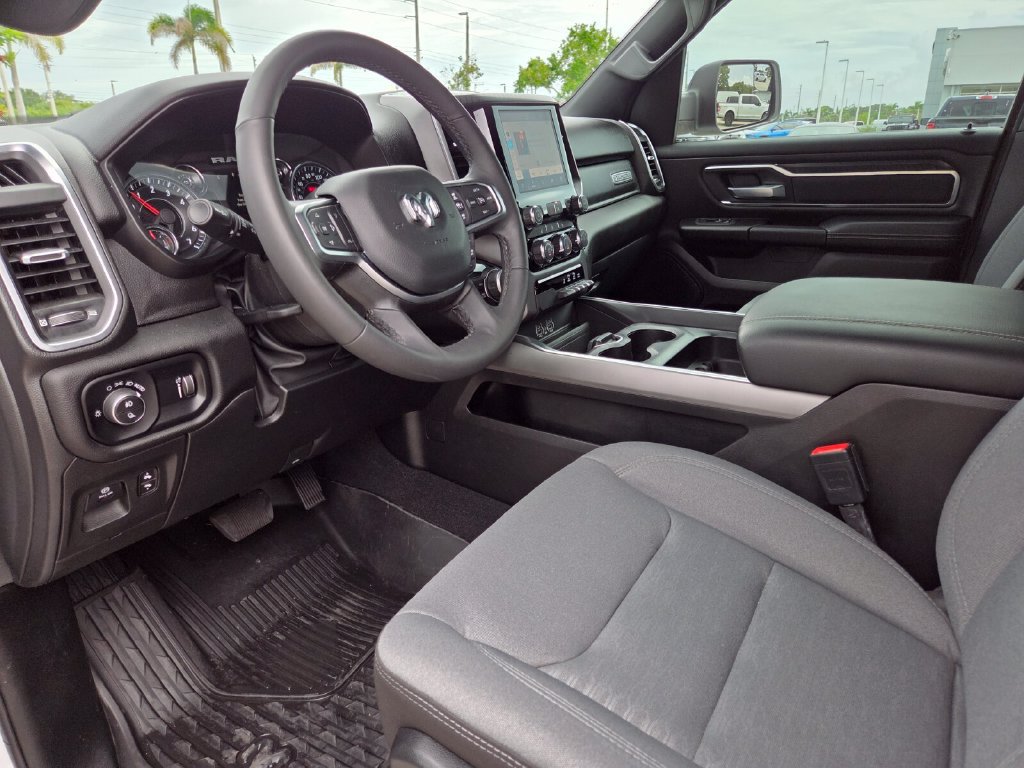 Used 2025 RAM 1500 Big Horn AWD/4WD image 28