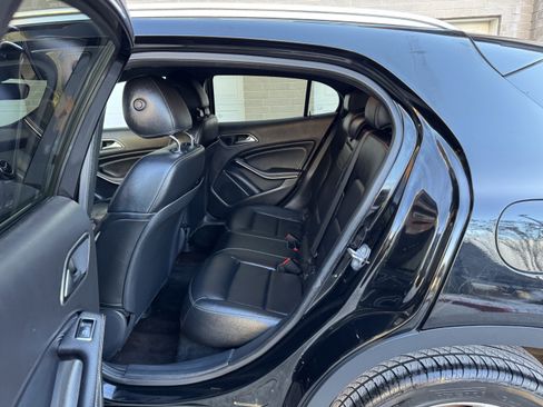 Used 2019 Mercedes-Benz GLA 250 image 32