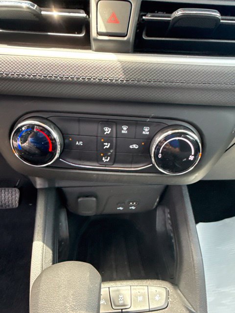 Used 2026 Chevrolet TrailBlazer LS FWD image 16