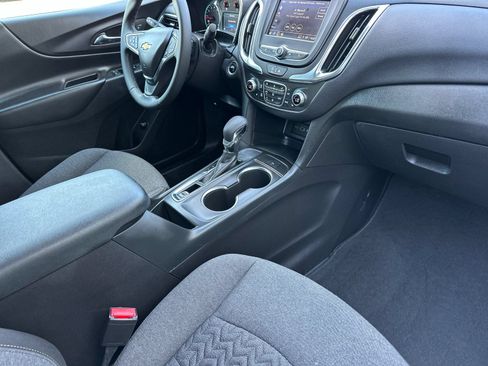 Used 2024 Chevrolet Equinox LT FWD image 16