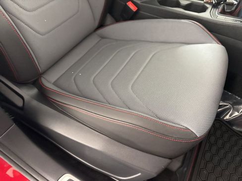 Used 2025 Volkswagen Jetta GLI Autobahn image 28