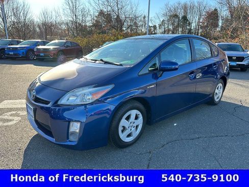 Used 2010 Toyota Prius Five image 2