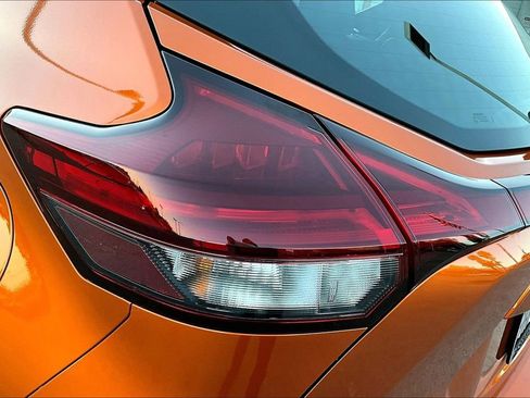 Used 2023 Nissan Kicks SR image 23