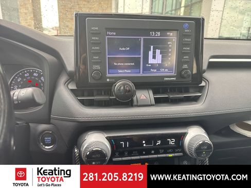 Used 2021 Toyota RAV4 XLE w/ Convenience Package image 20